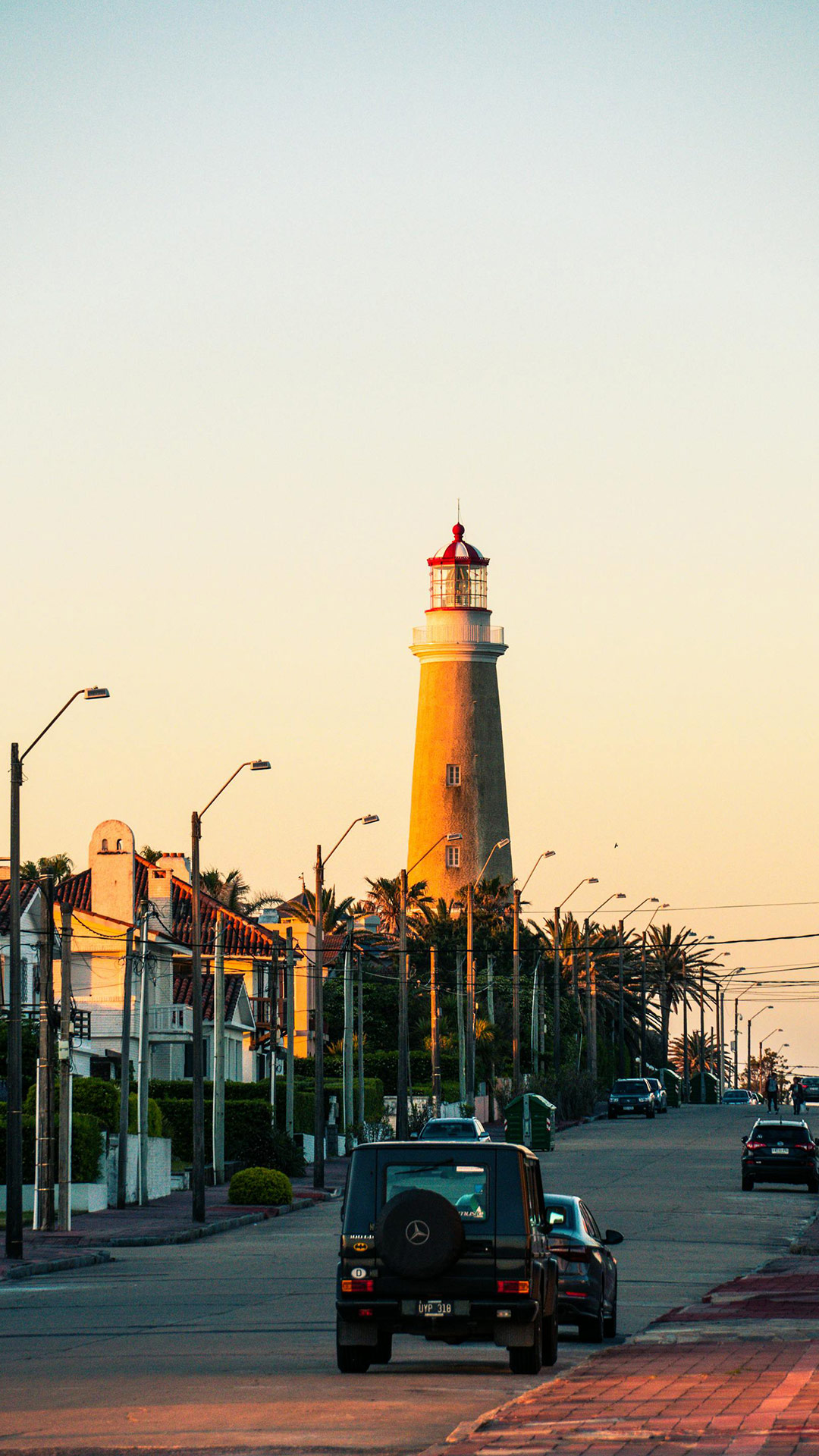 El faro de Punta del Este al atardecer, Uruguay